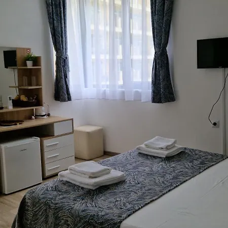 招待所 Casa Del Mar 3*